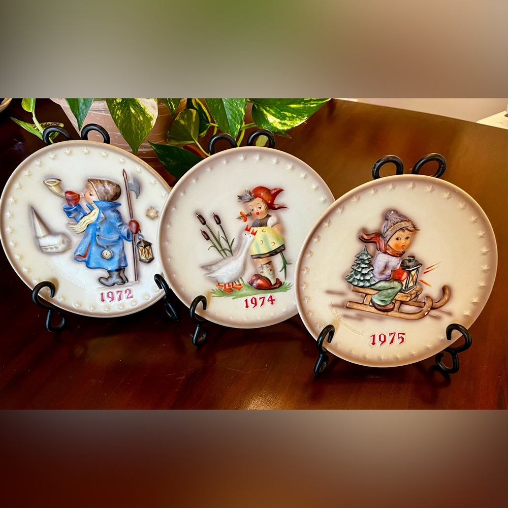 MJ Hummel Hand-Painted Retired Vintage Collectible Annual 7.5” Plates (Set)
